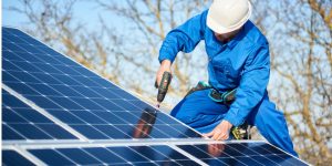 Installation Maintenance Panneaux Solaires Photovoltaïques à Lerné